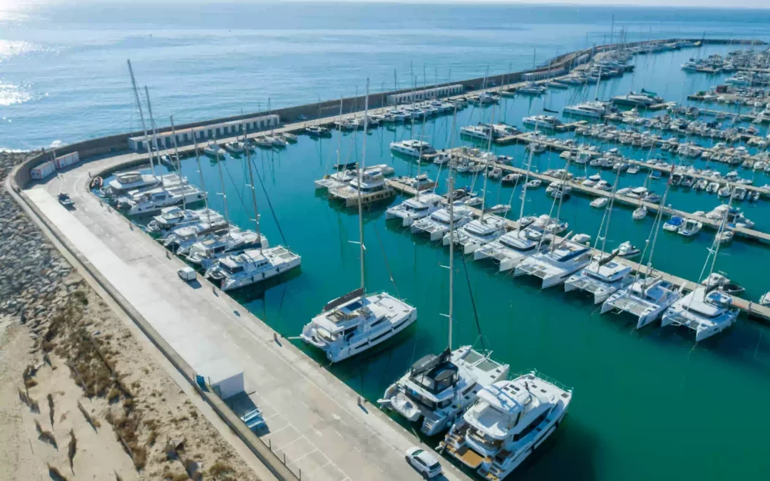 Escuelas náuticas en Port Ginesta: Aprende a navegar en Barcelona