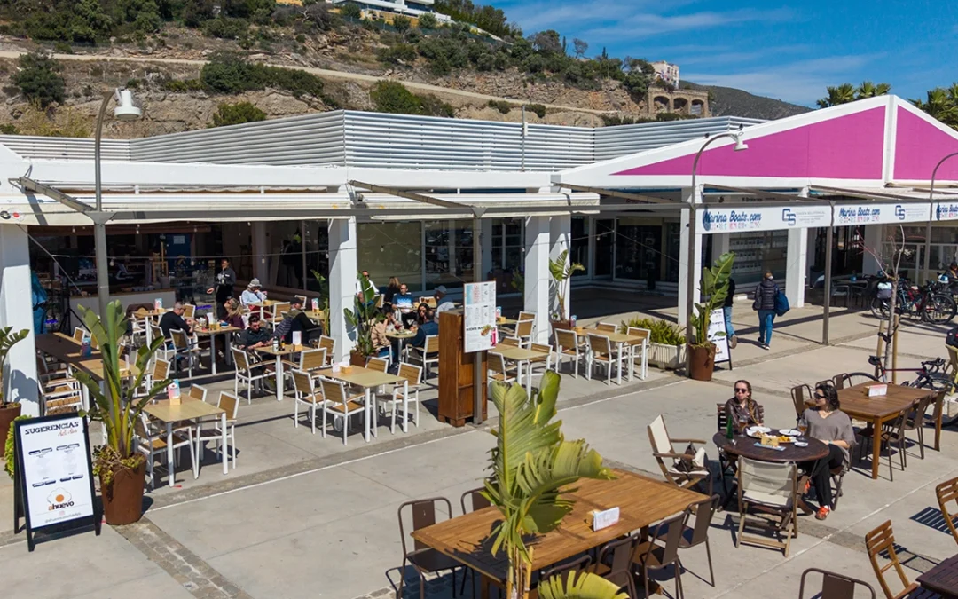 Restaurantes en Port Ginesta: dónde comer cerca de Barcelona frente al mar