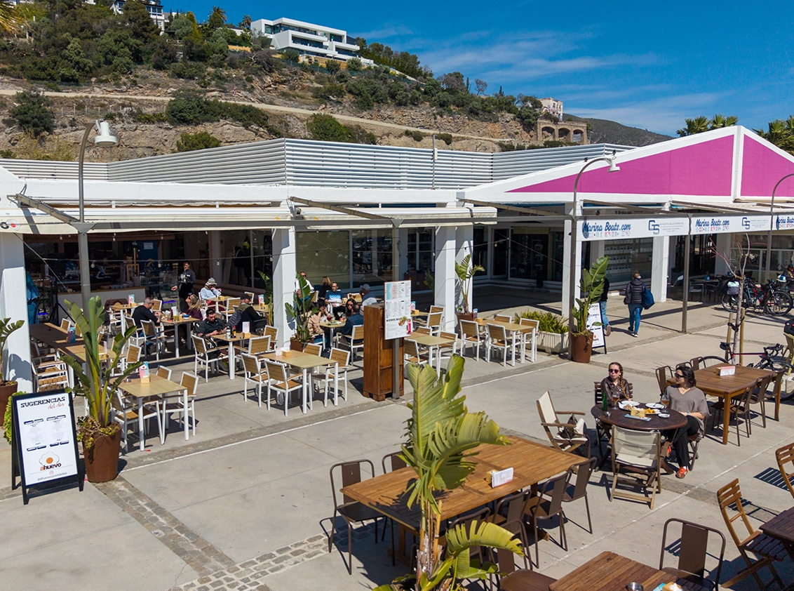 Restaurantes en Port Ginesta: dónde comer cerca de Barcelona frente al mar